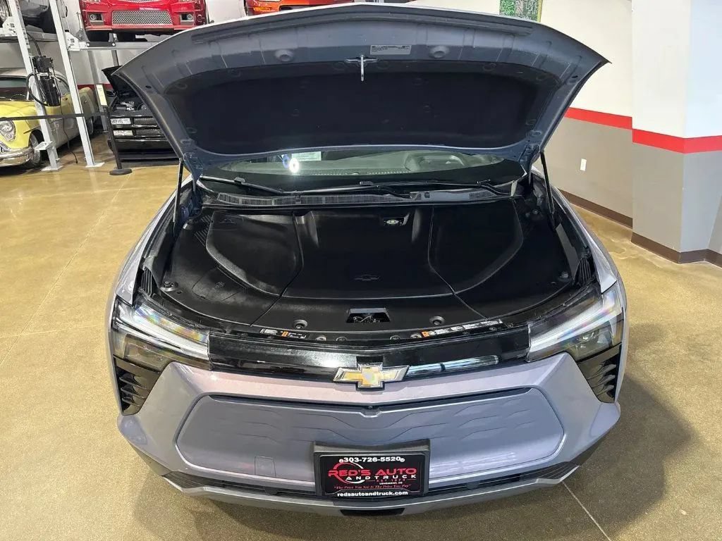 Used 2024 Chevrolet Blazer EV LT AWD/4WD image 15