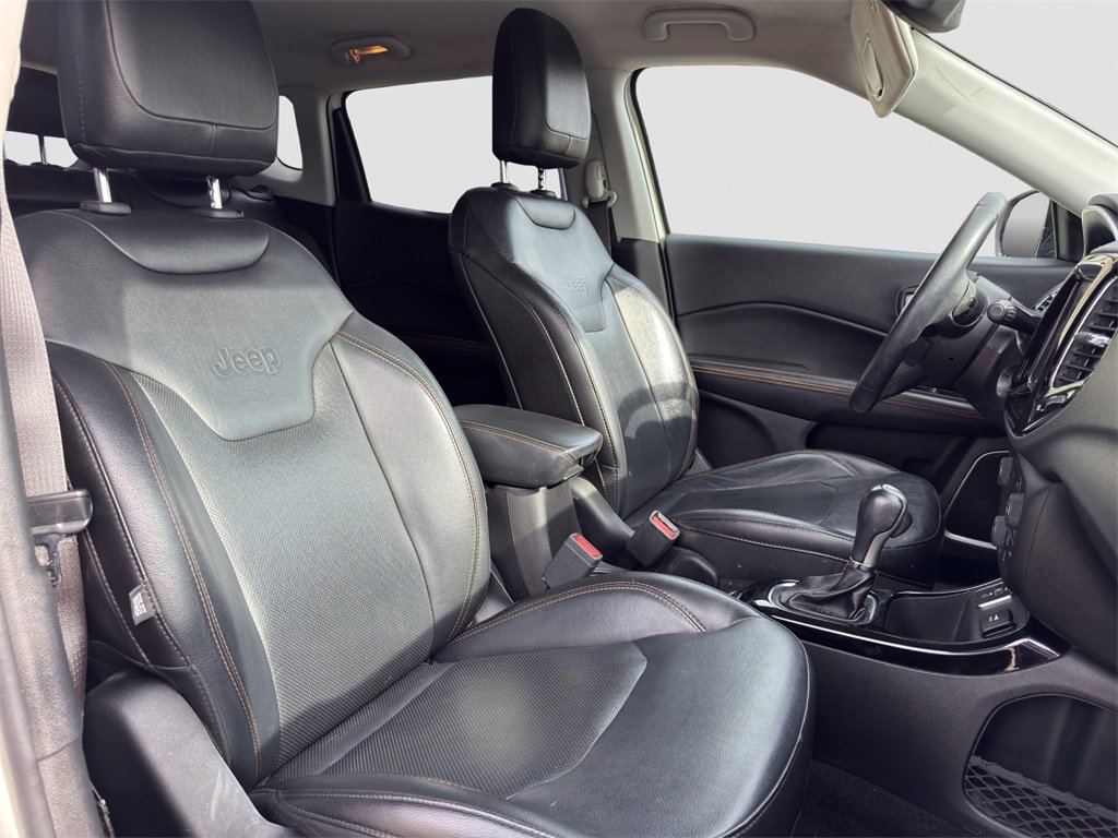 Used 2018 Jeep Compass Limited w/ Navigation Group image 15