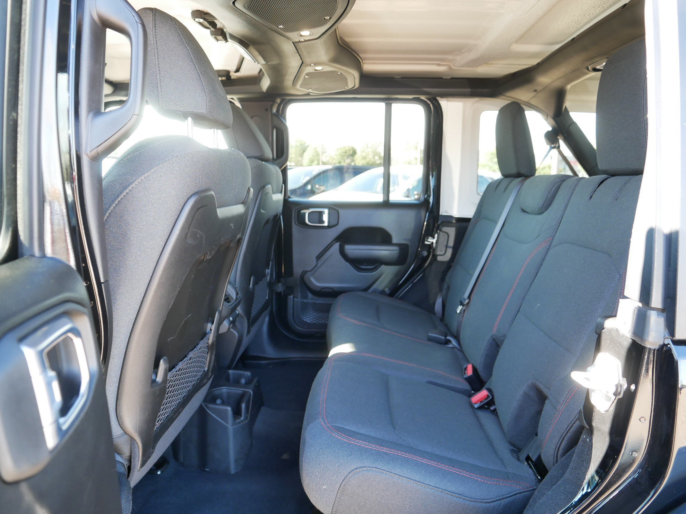Used 2026 Jeep Wrangler Unlimited Rubicon AWD/4WD image 35