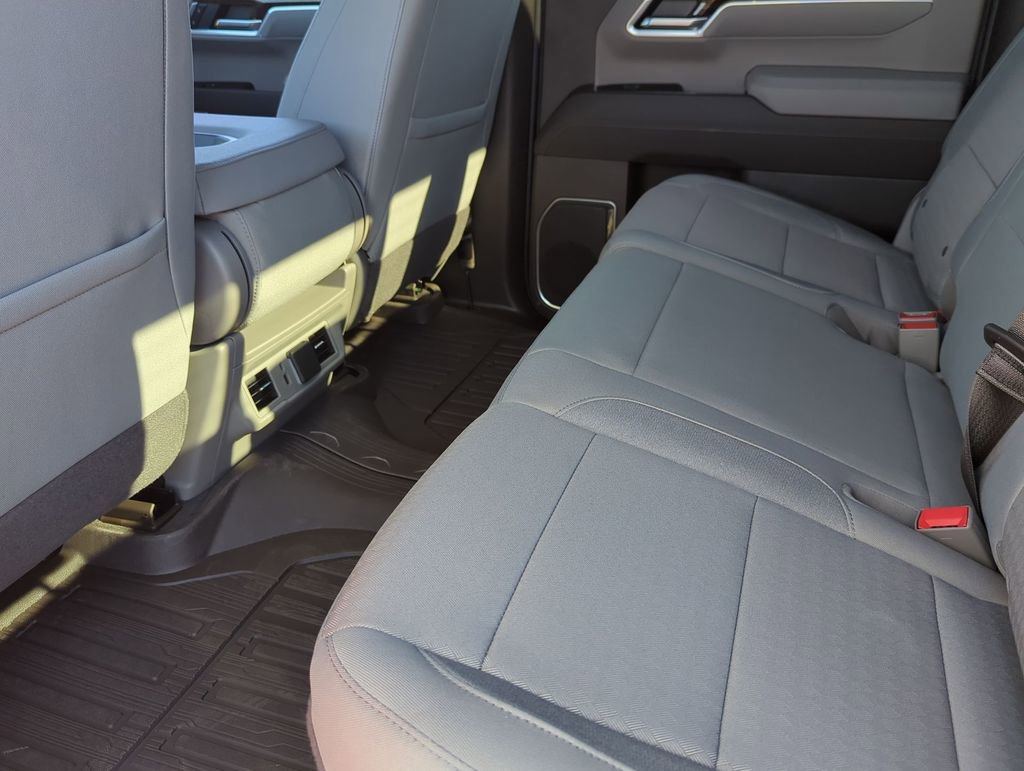 New 2026 GMC Sierra 1500 SLE image 23