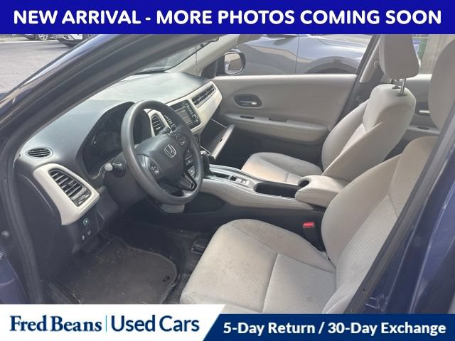Used 2017 Honda HR-V LX image 11