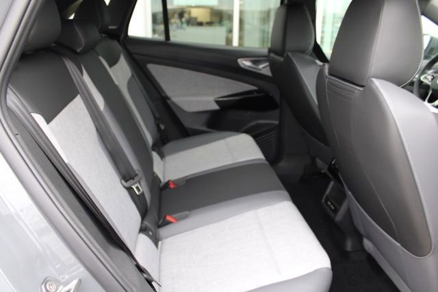 New 2025 Volkswagen ID.4 Pro AWD/4WD image 16