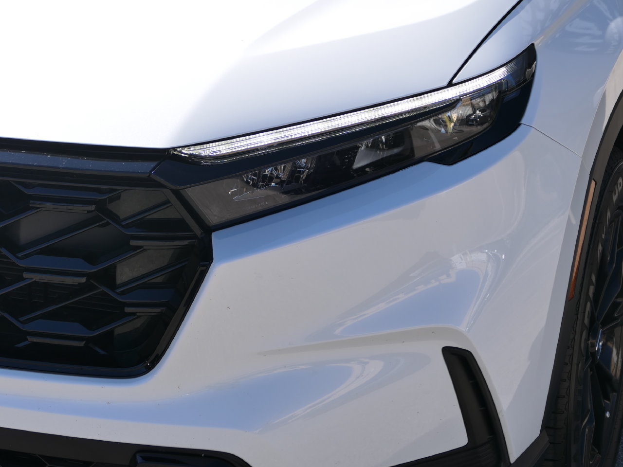 Used 2025 Honda CR-V Sport image 8