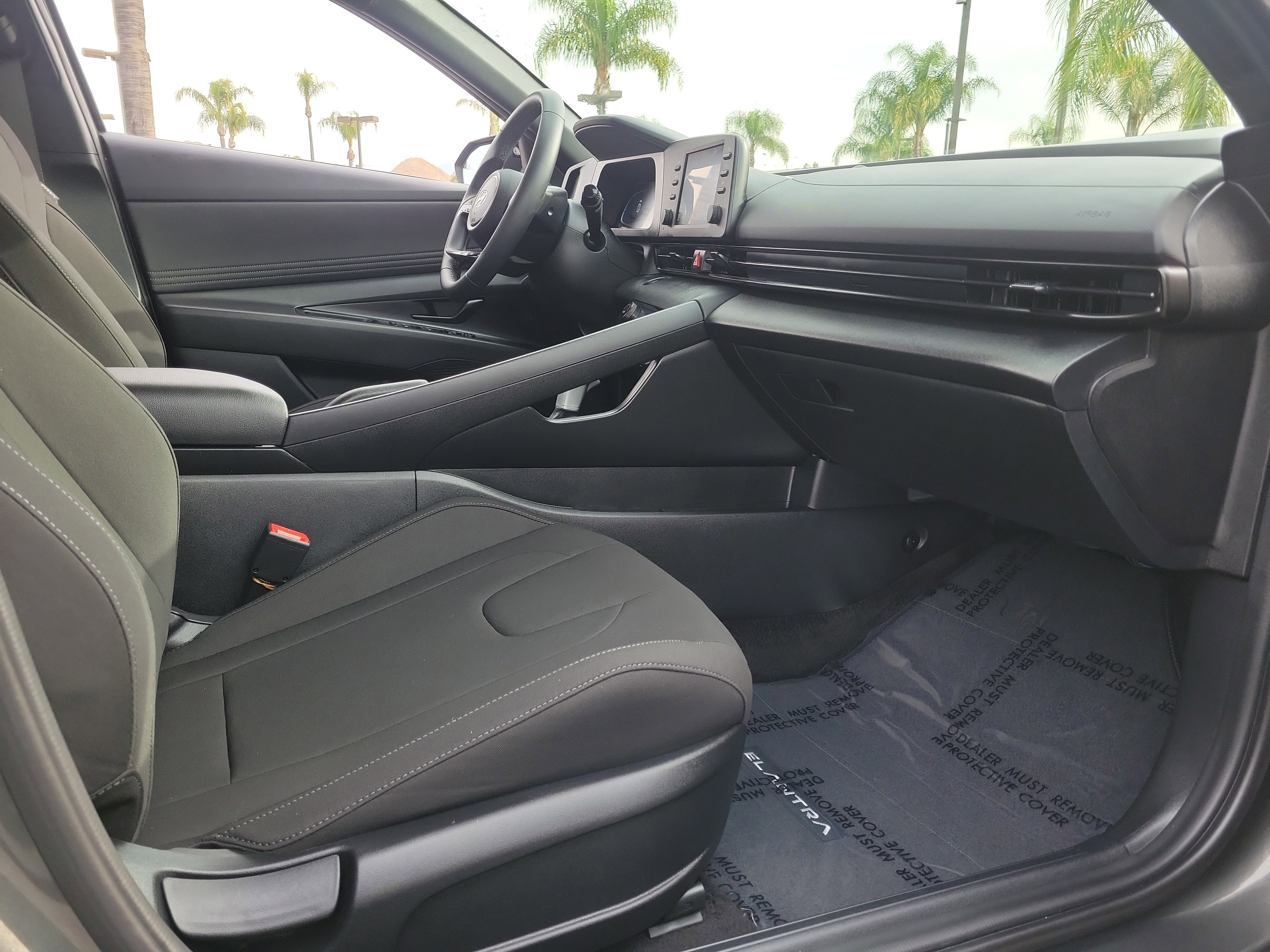 Certified 2025 Hyundai Elantra Sport FWD image 22