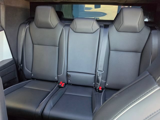 Used 2024 Tesla Cybertruck Cyberbeast AWD/4WD image 28