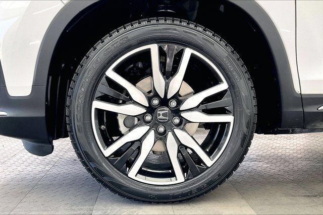 Used 2021 Honda Pilot Touring image 8