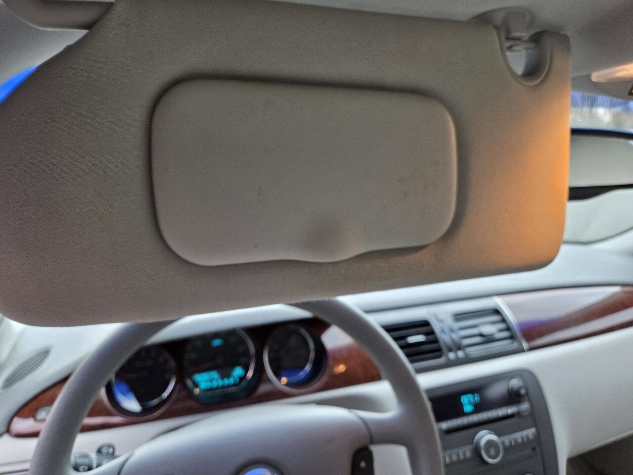 Used 2007 Buick Lucerne CX w/ Driver Confidence Package image 16