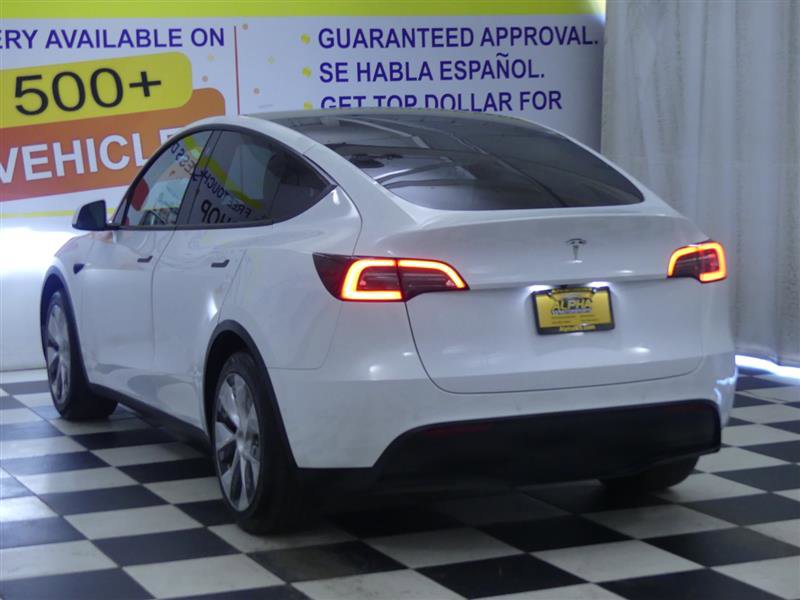 Used 2021 Tesla Model Y 2WD image 5