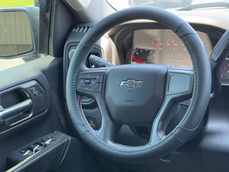 Used 2025 Chevrolet Silverado 1500 Custom Trail Boss AWD/4WD image 12