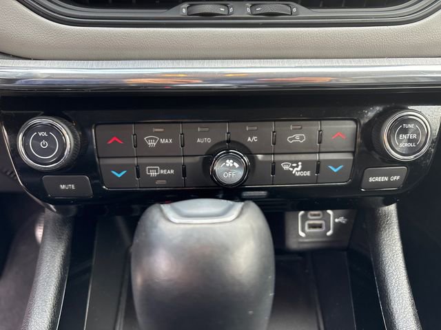 Used 2022 Jeep Compass Limited w/ Elite Group image 25