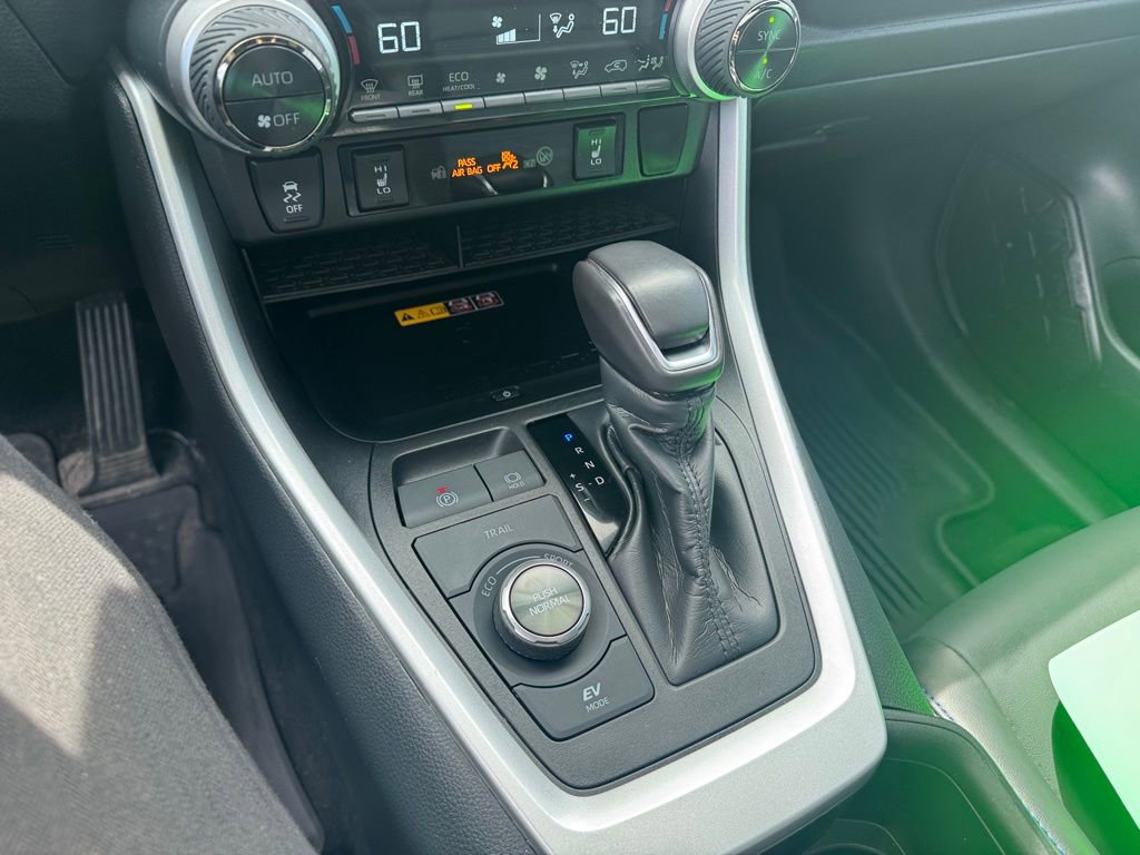 Used 2024 Toyota RAV4 XSE w/ Advanced Technology Package image 23