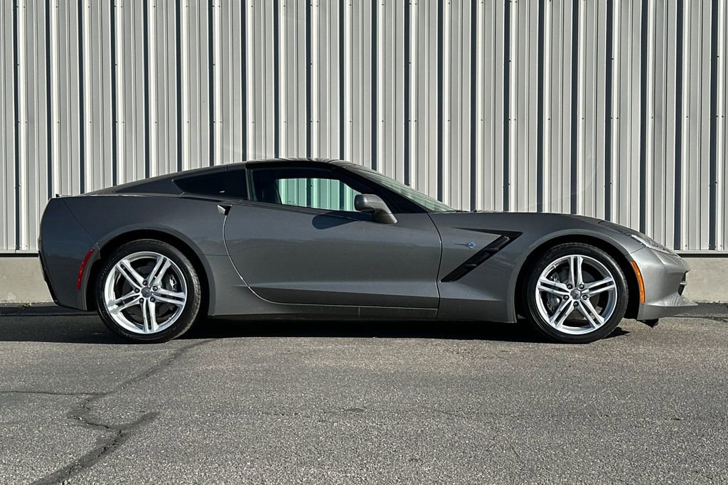 Used 2016 Chevrolet Corvette Stingray Coupe w/ Battery Protection Package video 3