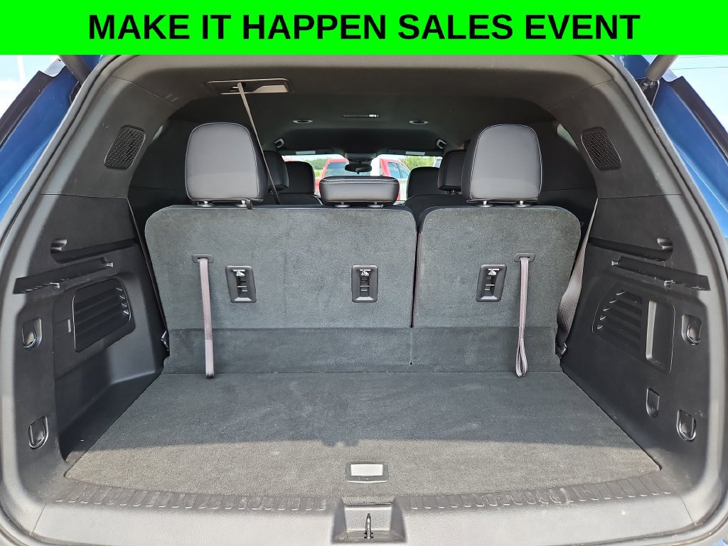Used 2025 Chevrolet Traverse LT w/ Driver Confidence Package FWD image 33