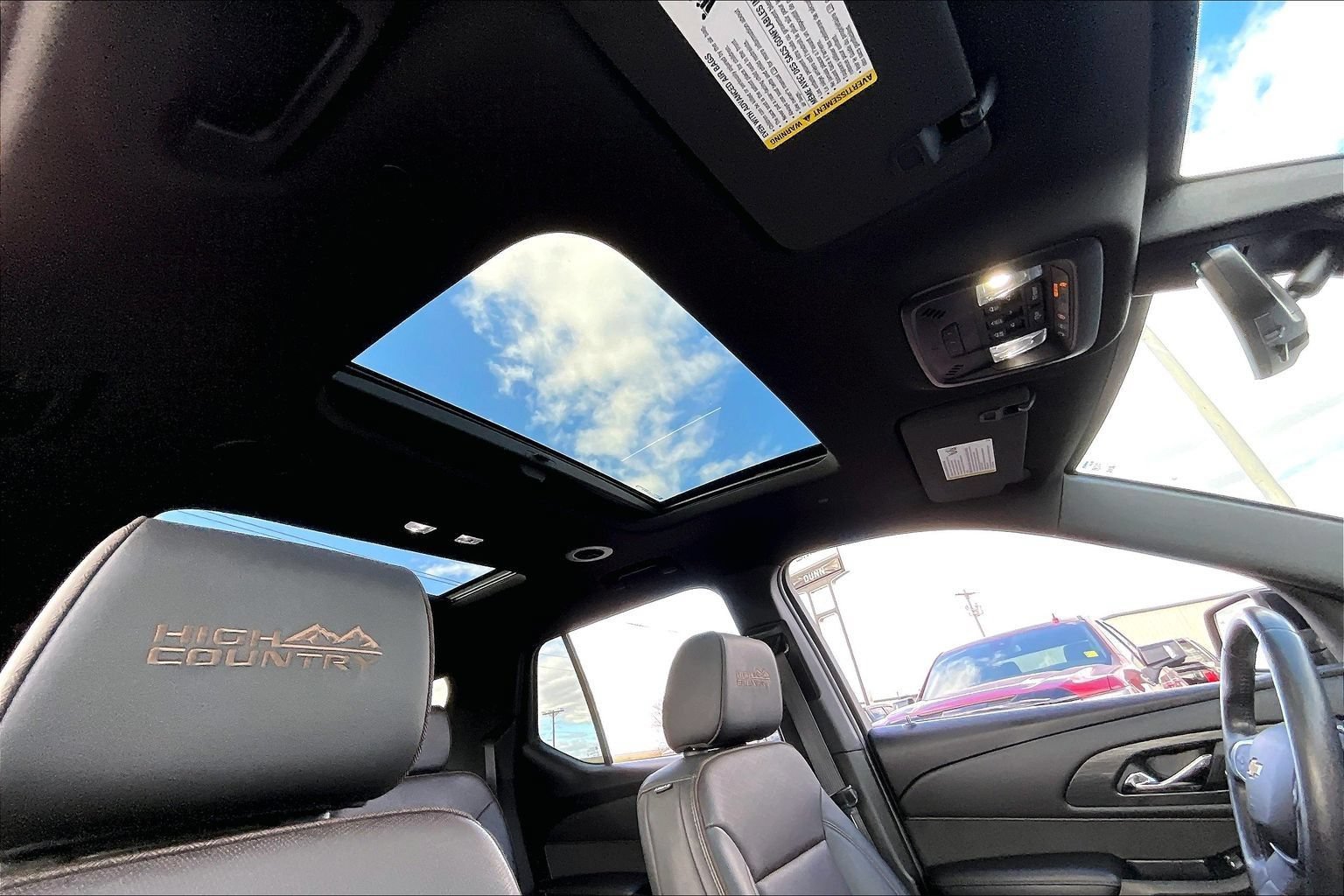 Used 2022 Chevrolet Traverse High Country w/ LPO, Floor Liner Package AWD/4WD image 17