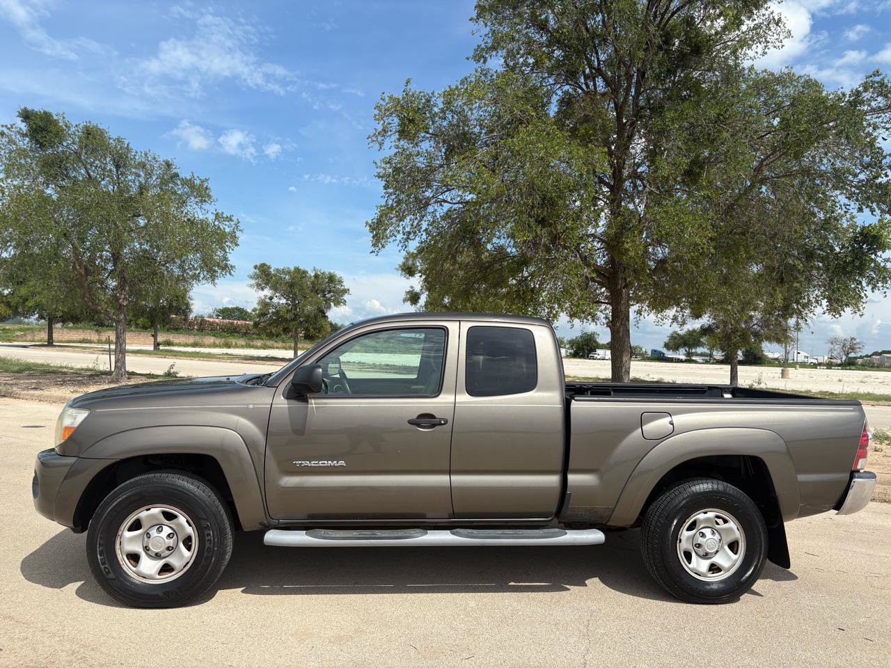 Used 2009 Toyota Tacoma PreRunner RWD image 9