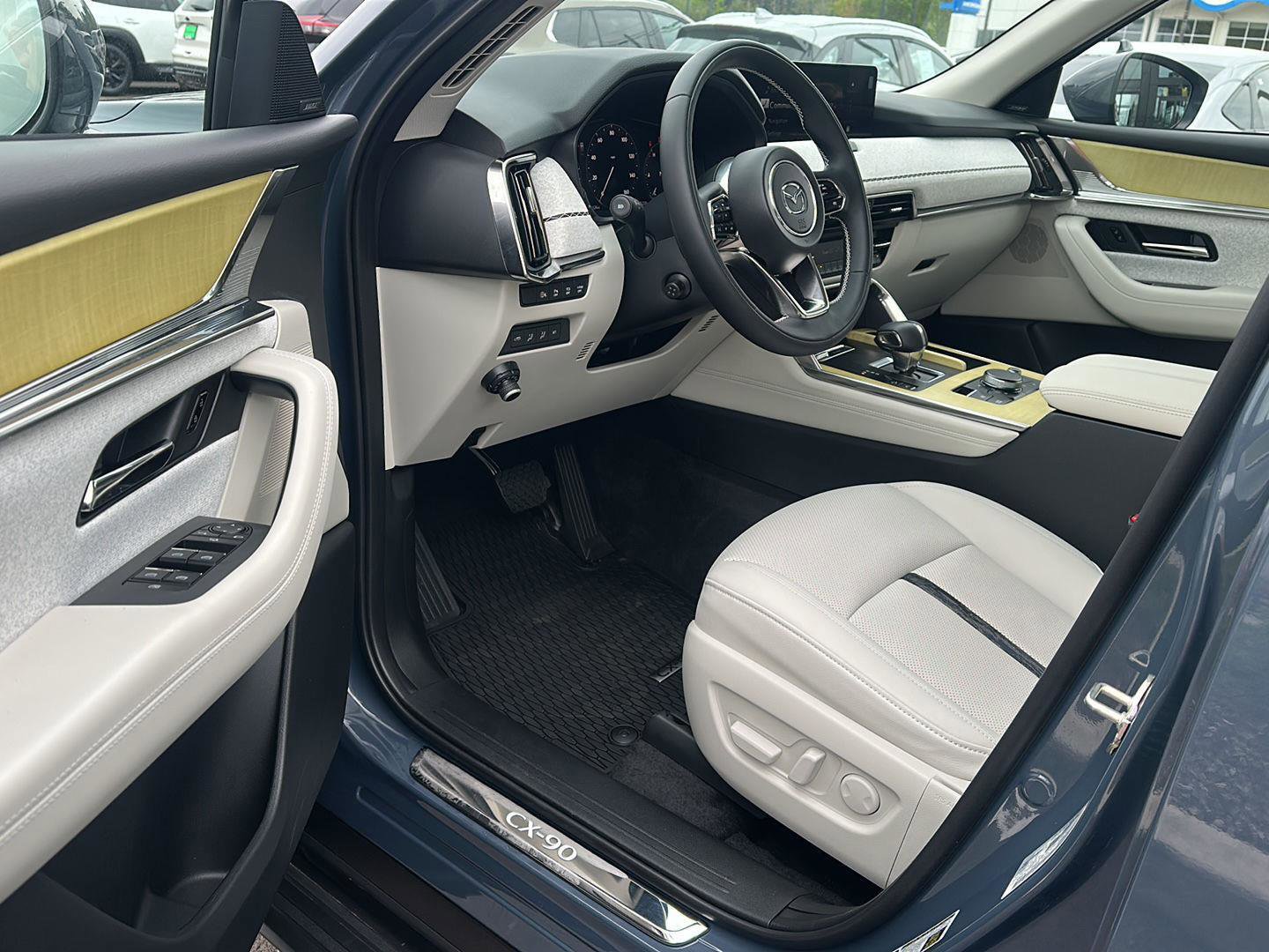 Used 2026 MAZDA CX-90 3.3 Turbo S w/ Premium Plus AWD/4WD image 9