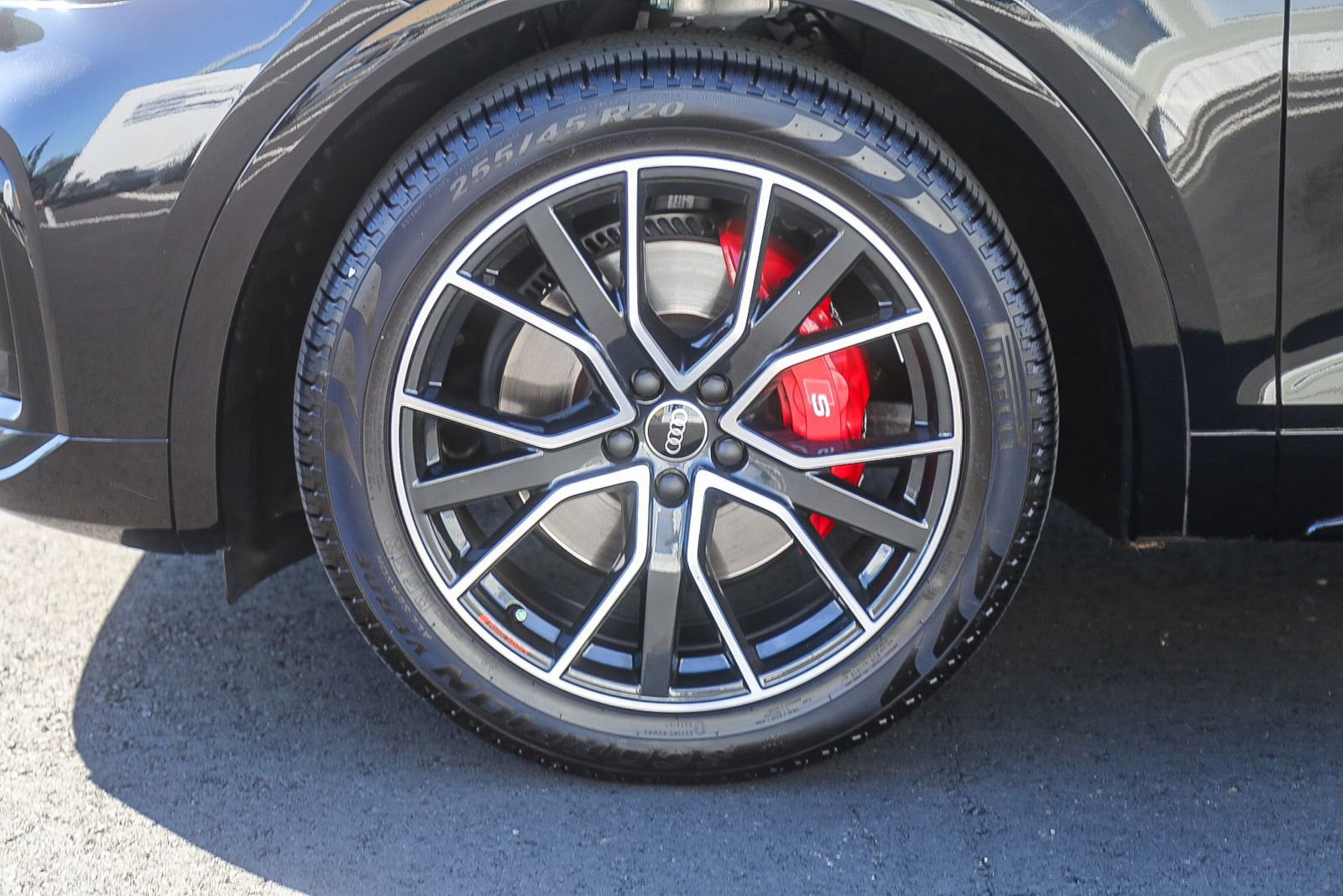 Used 2025 Audi SQ5 Premium Plus image 9