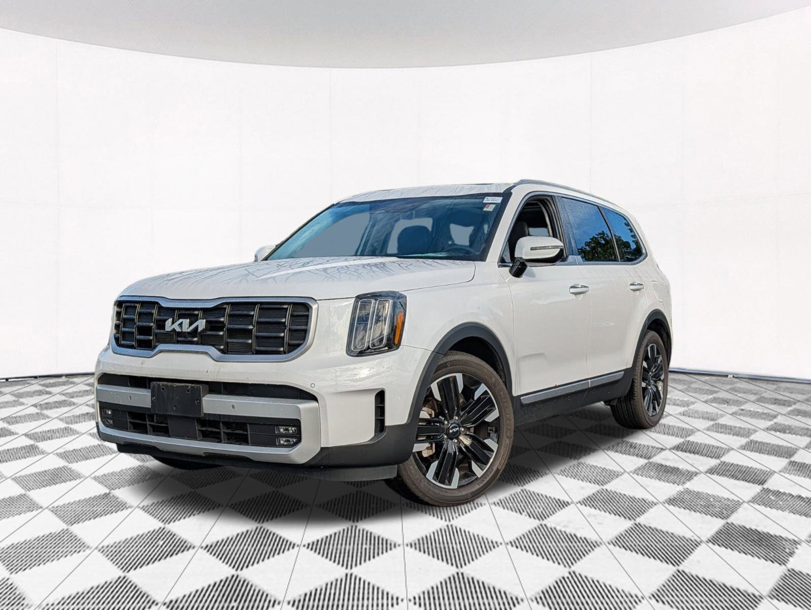 Used 2025 Kia Telluride SX Prestige AWD/4WD image 2