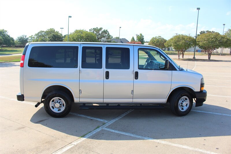 Used 2019 Chevrolet Express 2500 LS w/ Driver Convenience Package RWD image 6
