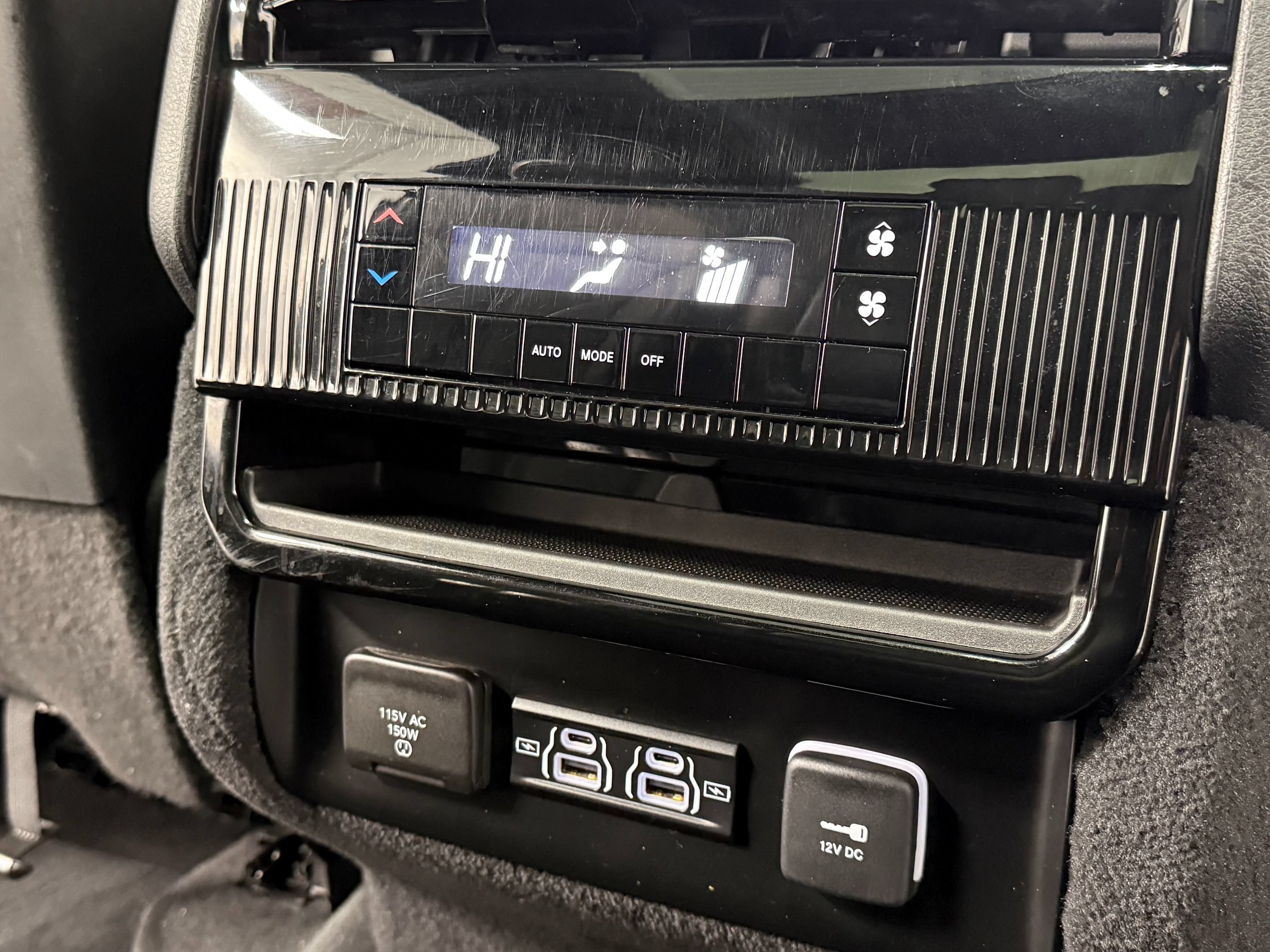 Used 2024 Jeep Wagoneer Series II AWD/4WD image 35