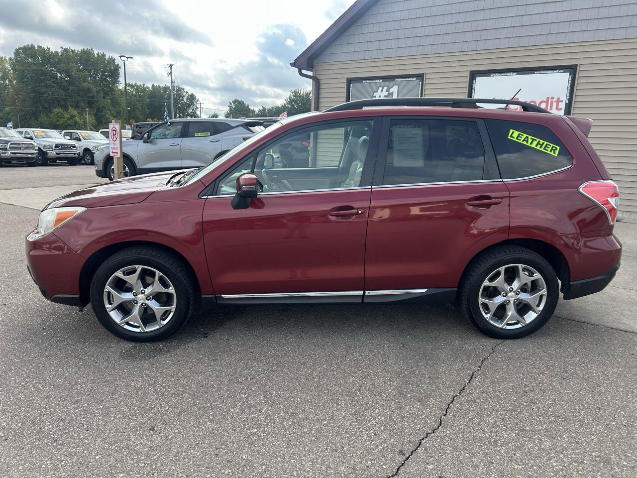 Used 2015 Subaru Forester 2.5i Touring AWD/4WD image 8