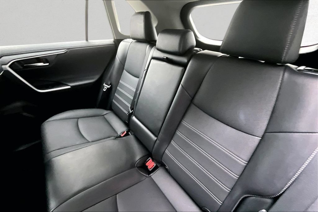 Certified 2022 Toyota RAV4 Limited FWD image 23