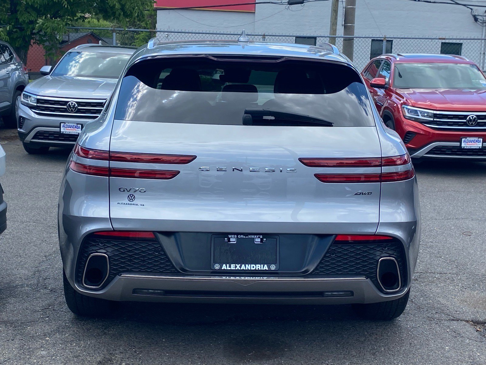 Used 2024 Genesis GV70 2.5T w/ Advanced Package AWD/4WD image 3