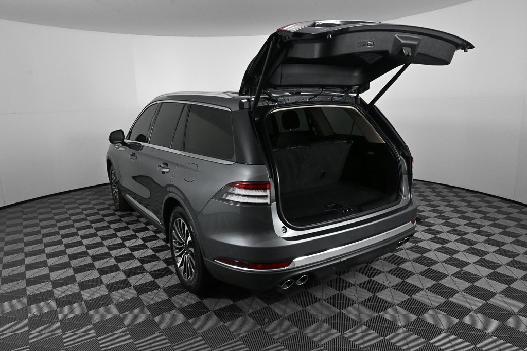 Used 2023 Lincoln Aviator Reserve w/ Elements Package Plus image 32
