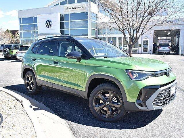 New 2025 Volkswagen Taos SE