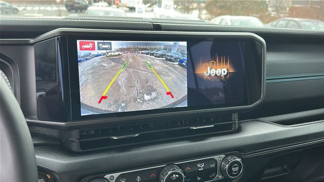 Used 2024 Jeep Wrangler High Altitude image 16