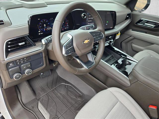 New 2026 Chevrolet Suburban LS image 3