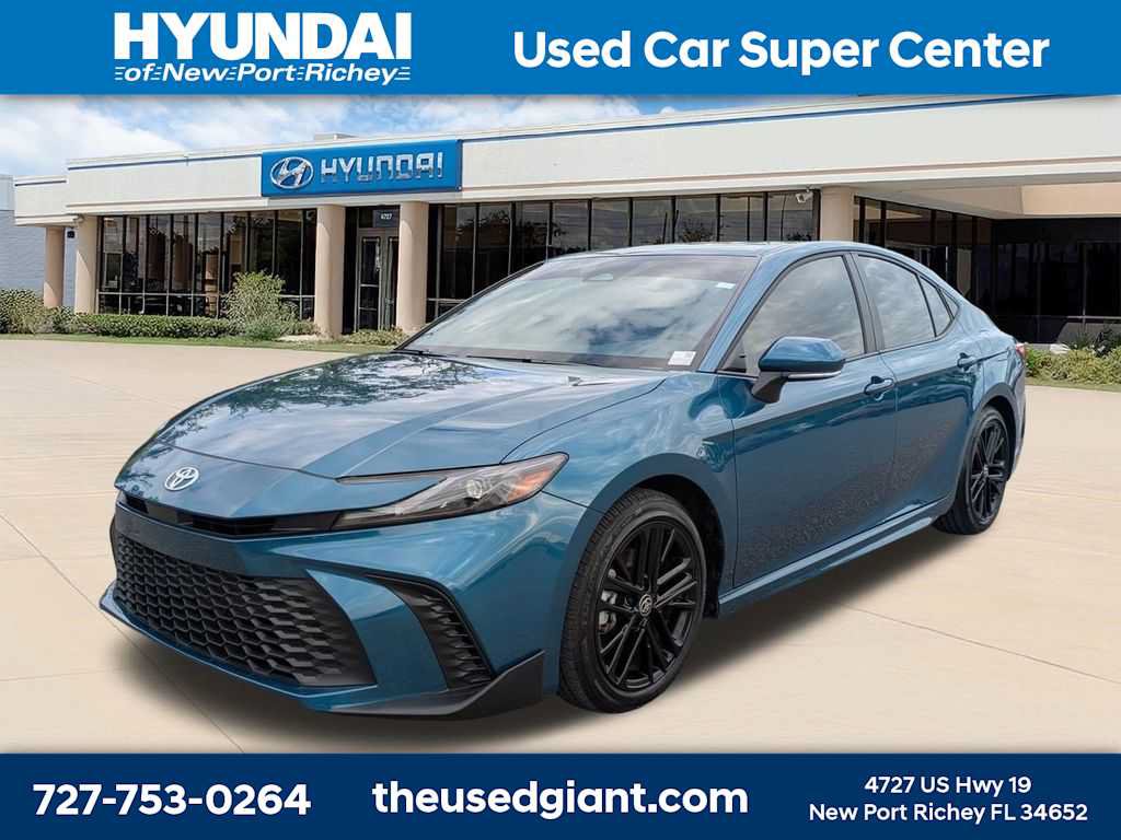 Used 2025 Toyota Camry SE