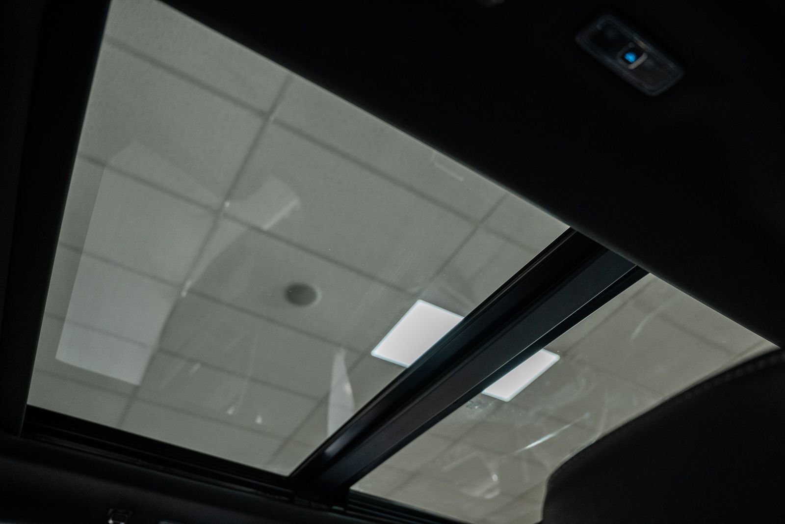 Certified 2024 Ford F150 Lariat AWD/4WD image 39