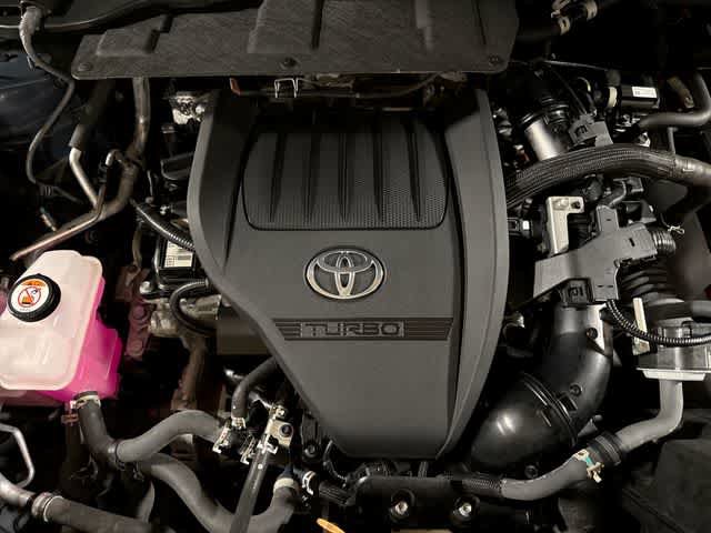 Used 2024 Toyota Grand Highlander AWD image 12