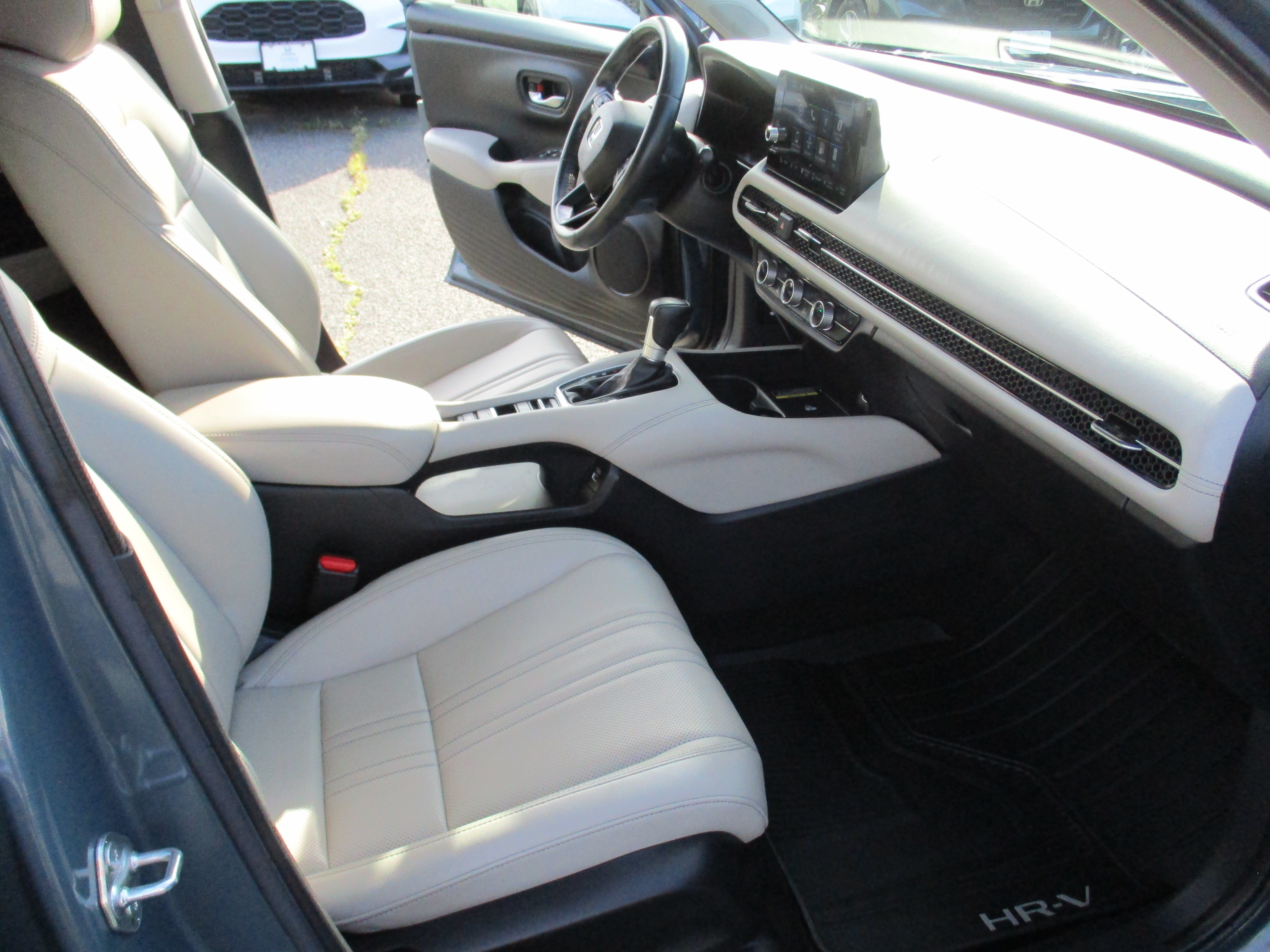 Certified 2023 Honda HR-V EX-L image 16