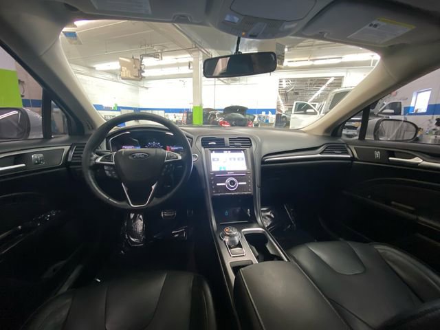 Used 2018 Ford Fusion Titanium image 27