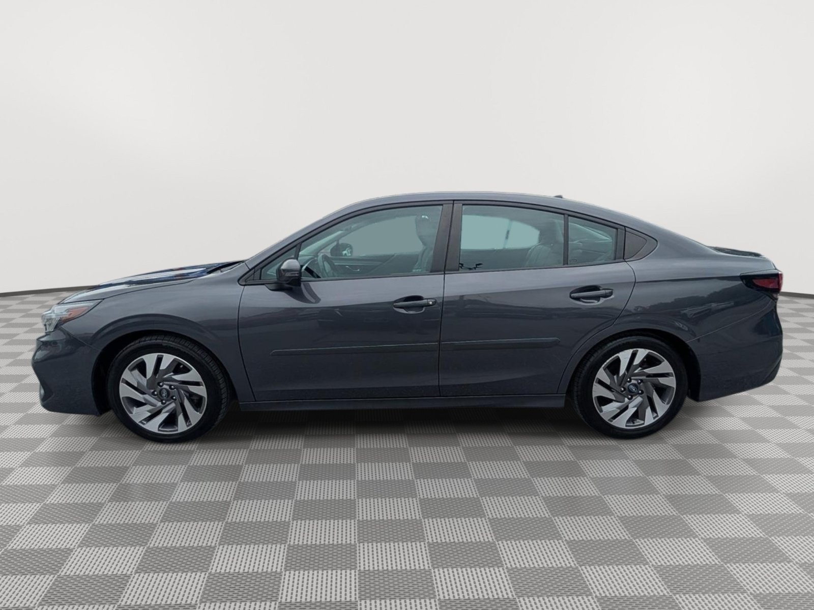 Used 2024 Subaru Legacy Limited AWD/4WD image 2