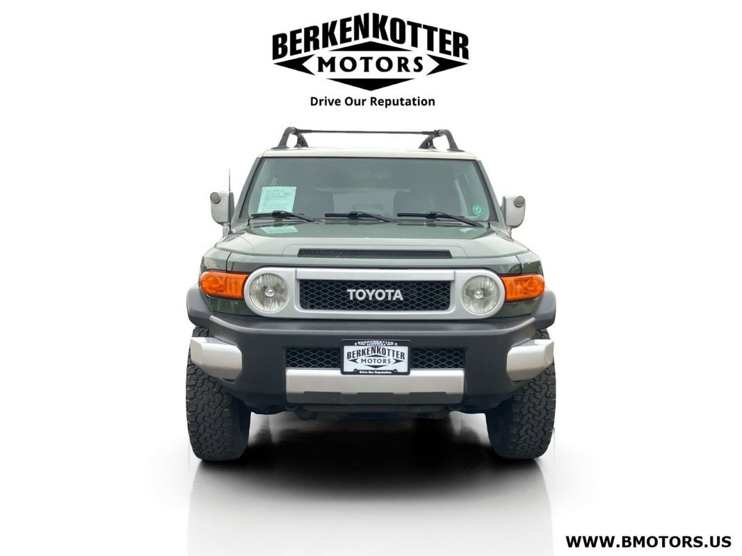 Used 2011 Toyota FJ Cruiser 4WD image 8