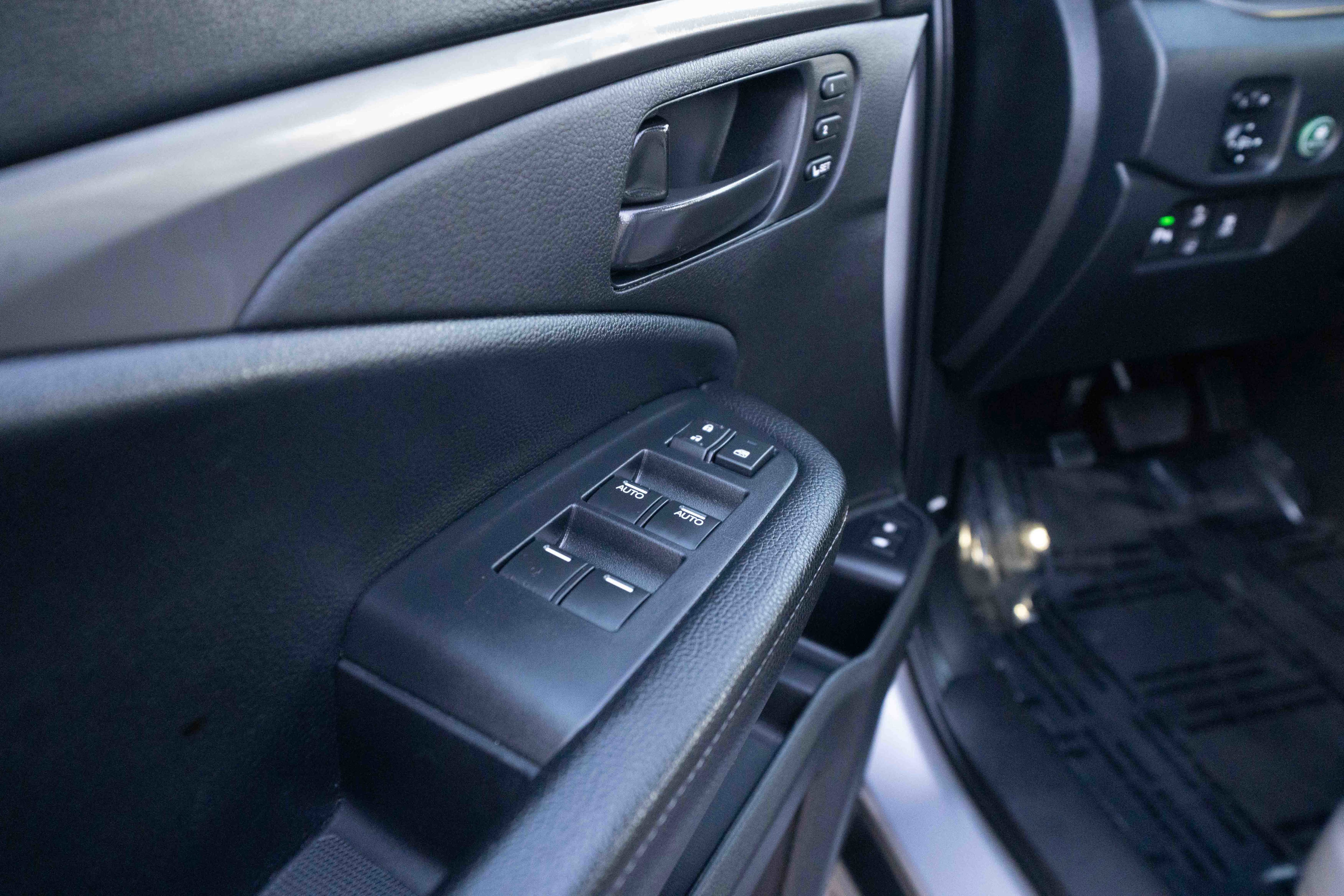 Used 2022 Honda Passport EX-L image 7