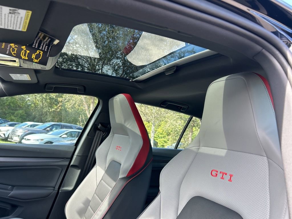New 2026 Volkswagen GTI SE FWD image 21