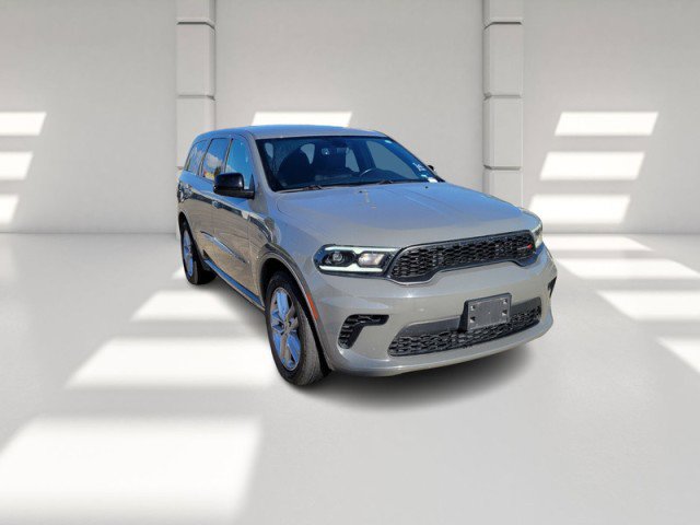 Used 2023 Dodge Durango GT image 3