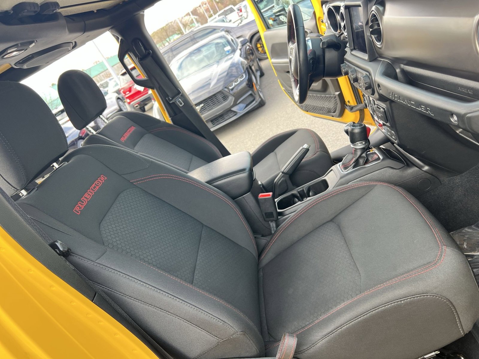 Used 2018 Jeep Wrangler Unlimited Rubicon image 26