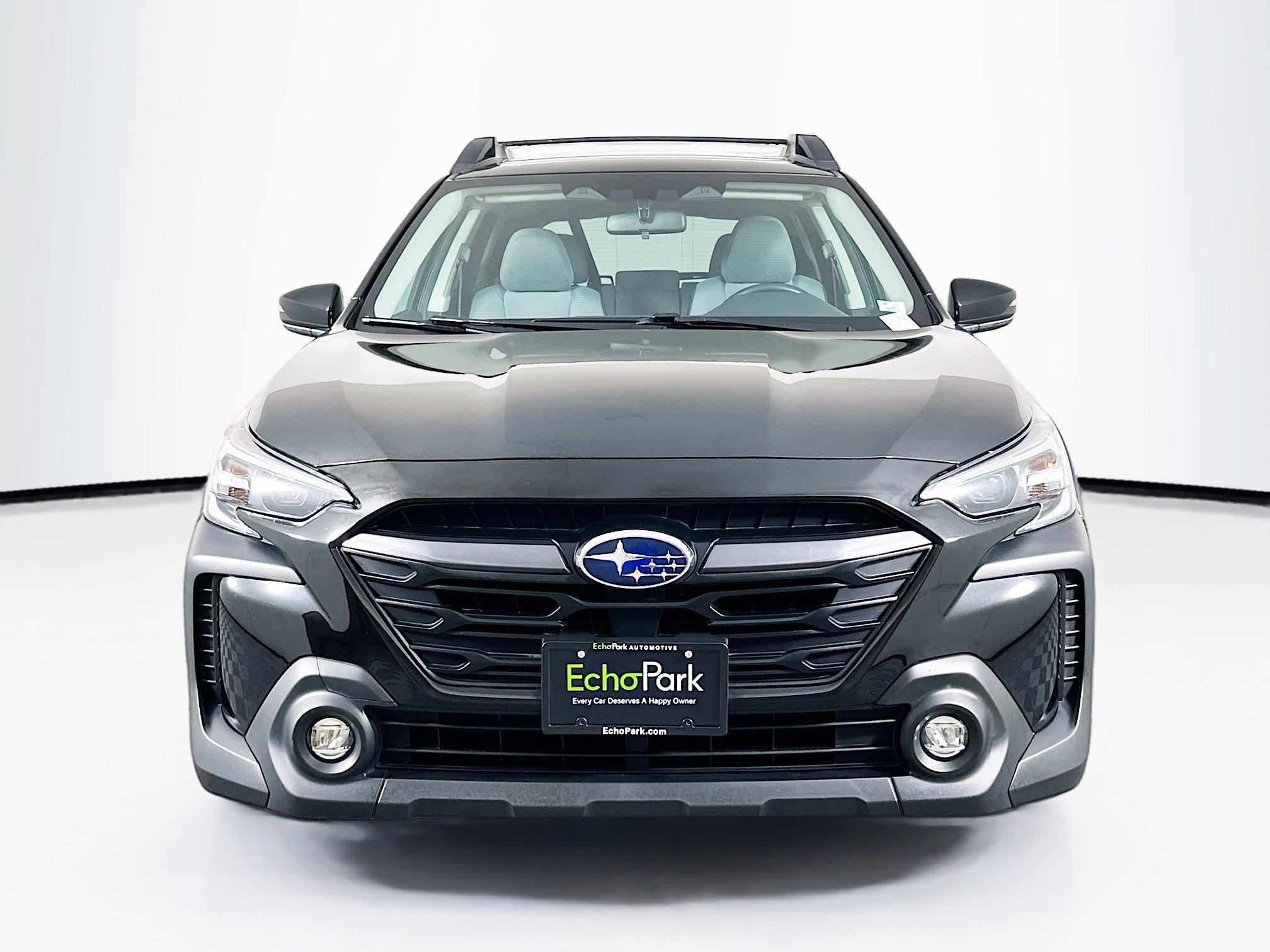 Used 2023 Subaru Outback Premium AWD/4WD image 2