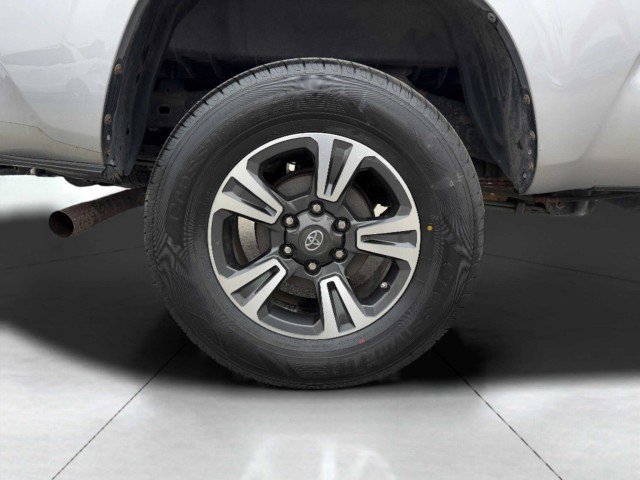 Used 2017 Toyota Tacoma SR5 image 50