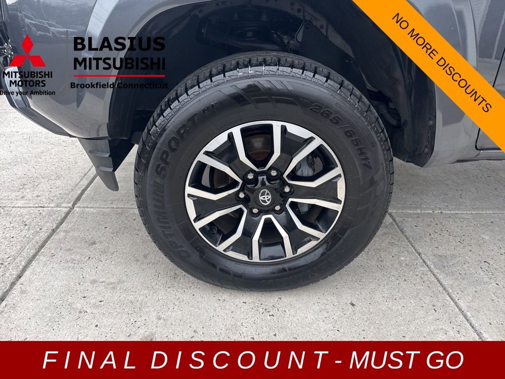Used 2021 Toyota Tacoma TRD Sport w/ Technology Package image 5