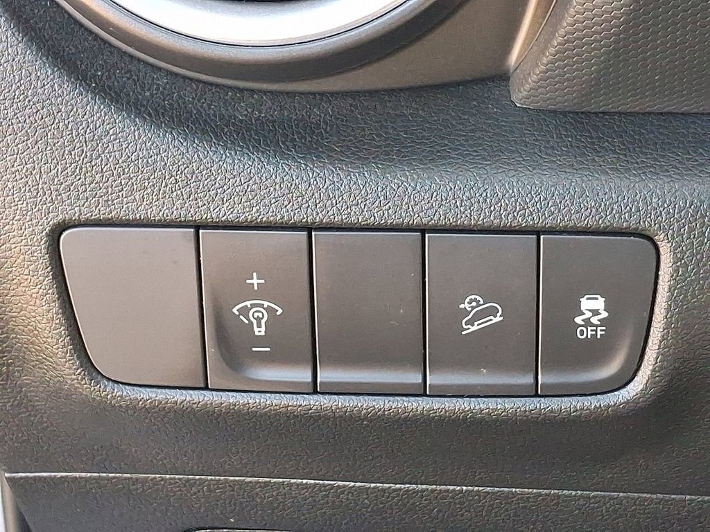 Used 2023 Hyundai Kona SE image 26