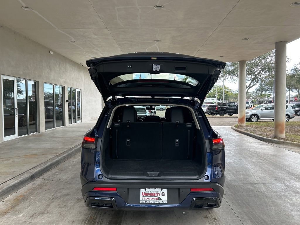 Used 2024 INFINITI QX60 Luxe w/ Performance Audio Package image 39