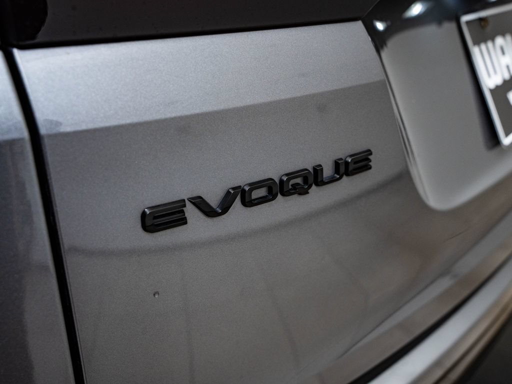 Used 2024 Land Rover Range Rover Evoque Dynamic SE AWD/4WD image 19