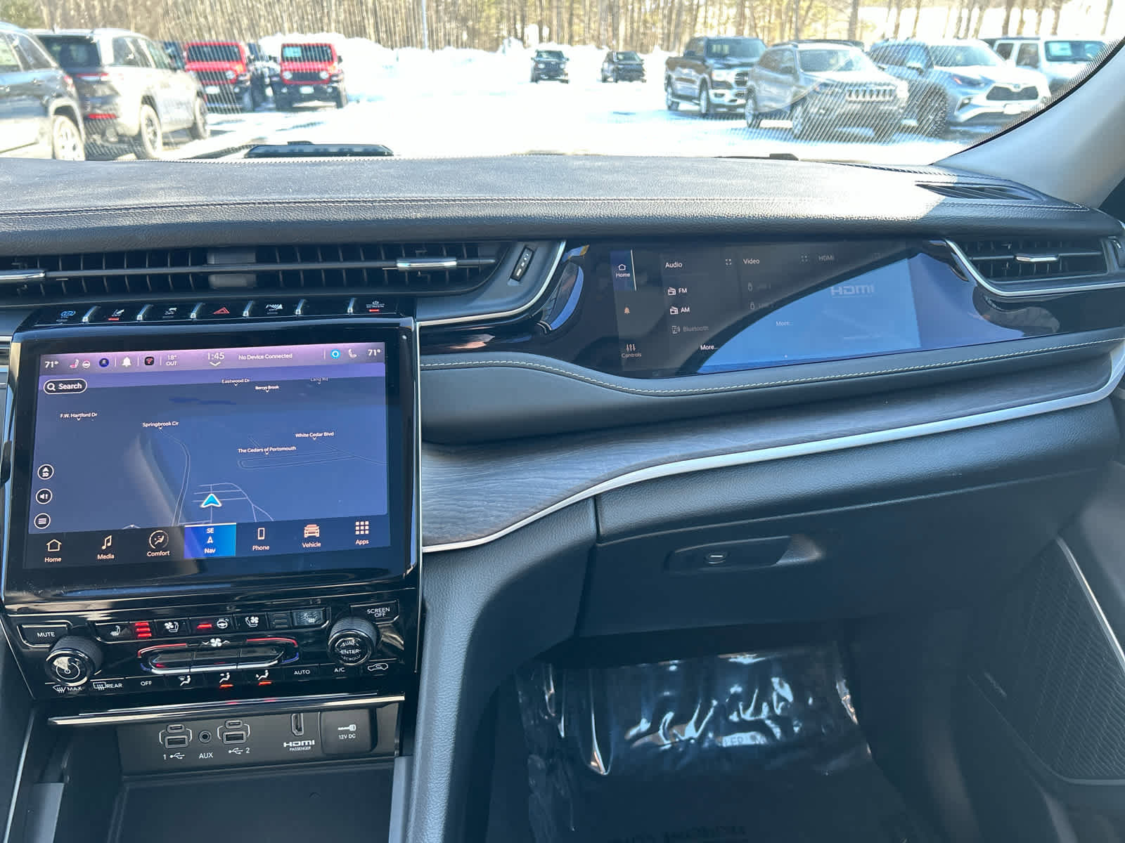 Used 2023 Jeep Grand Cherokee 4WD 4xe w/ Luxury Tech Group II image 57