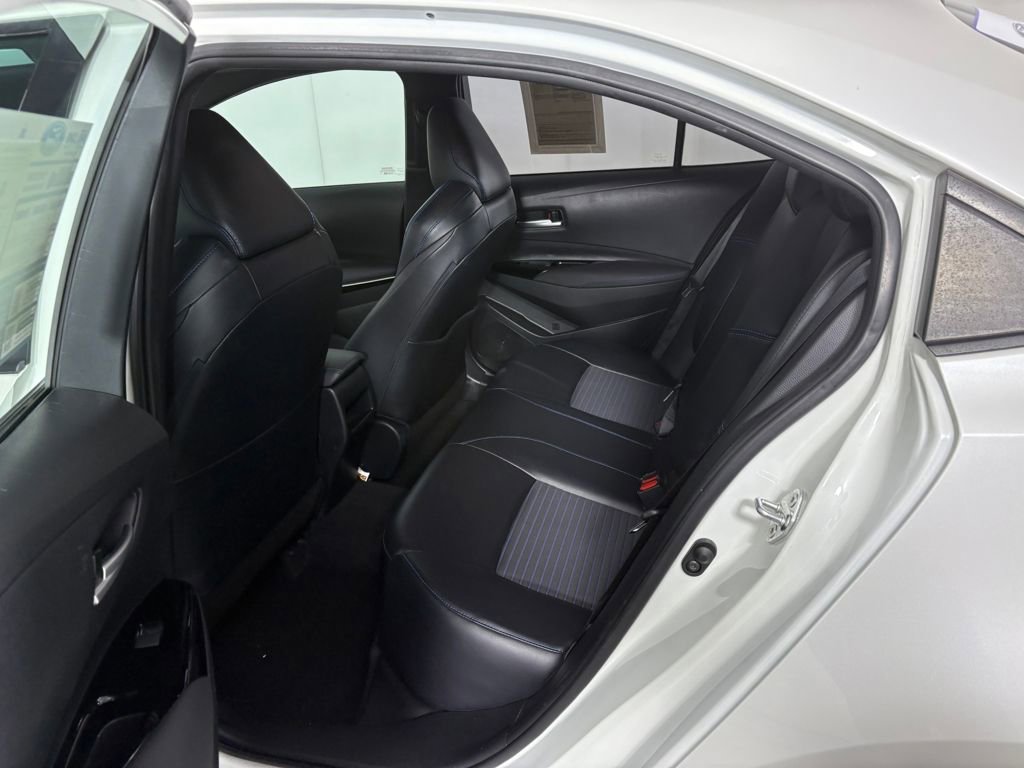 Used 2020 Toyota Corolla XSE image 30